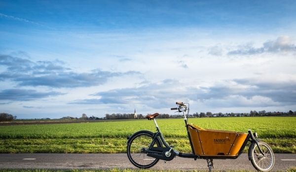 在荷兰过更可持续的生活的7种方法买一辆自行车